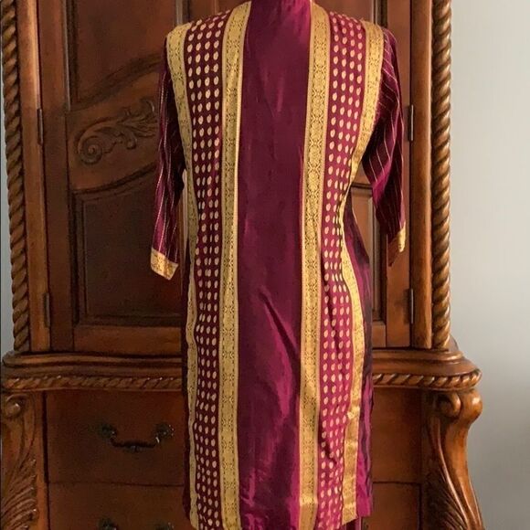 Salwaar Kameez suit- size S - Picture 3 of 7